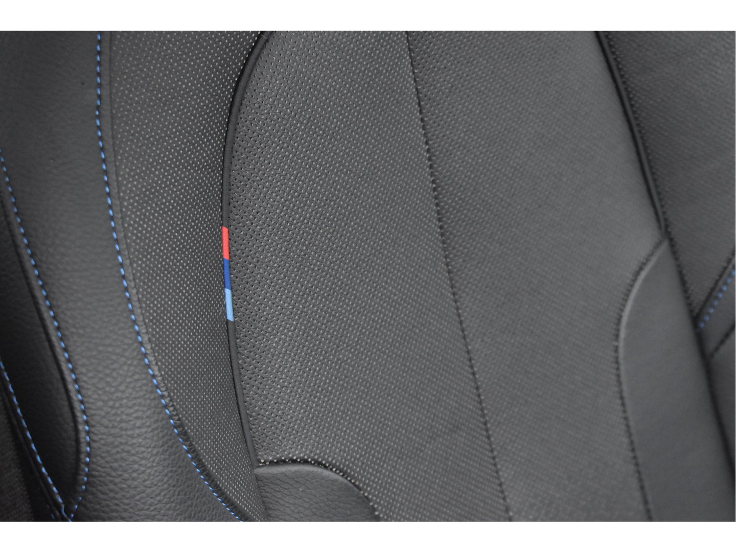 BMW X2 xDrive20i Executive Edition M-Sport 192 pk | Vol | HUD | Camera | Elekt.stoelen | Open dak | Harman/Kardon | Afn.trekhaak | Full LED | Historie