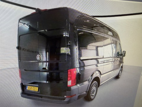 Volkswagen Crafter 35 2.0 TDI 140pk automaat L3H3 ( L2H2 ) Comfortline / euro 6 / bpm vrij / lease vanaf € 407 / vaste prijs rijklaar € 24.950 ex btw / dubbele schuifdeur / airco / cruise / camera !