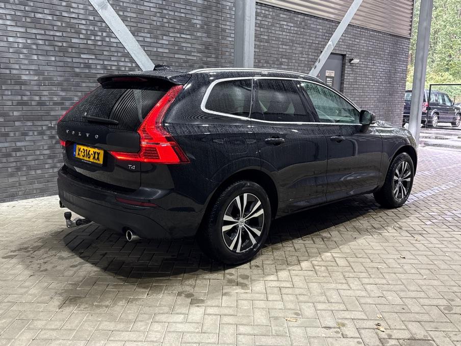 Volvo XC60 2.0 T4 Momentum Pro | Harman/Kardon | Trekhaak | ACC | BLIS | Camera | Stoel+Stuurverwarming | Standkachel | Keyless