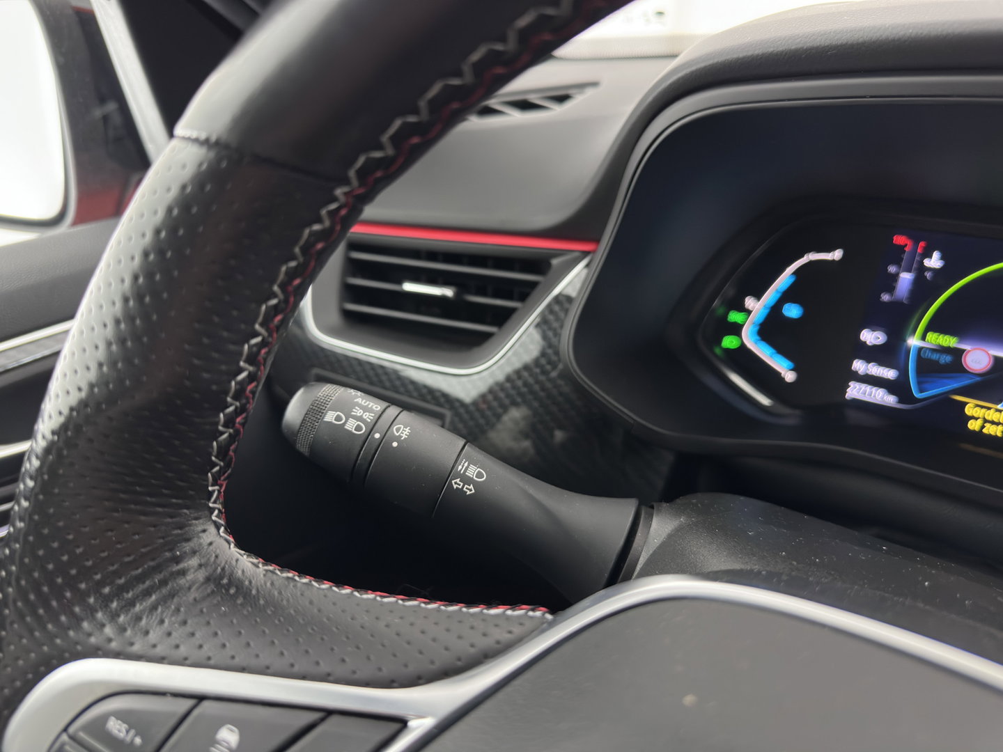 Renault Arkana 1.6 E-Tech Hybrid 145 R.S. Line (INCL-BTW) Aut. *LEATHER | FULL-LED | BLINDSPOT | CAMERA | BOSE-AUDIO | HEATED-SPORTSEATS | KEYLESS | AMBIENTLIGHT | DIGI-COCKPIT | PRIVACY-GLASS | NAVI-FULLMAP | ECC | ADAPTIVE-CRUISE | 18"A