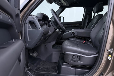 Land Rover Defender 110 P300e X-Dynamic HSE | 6-Persoons | Meridian Surround | ClearSight | Head-Up | Massage+Ventilatie | 22 Inch