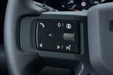 Land Rover Defender 110 P300e X-Dynamic HSE | 6-Persoons | Meridian Surround | ClearSight | Head-Up | Massage+Ventilatie | 22 Inch