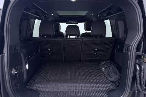 Land Rover Defender 110 P300e X-Dynamic HSE | 6-Persoons | Meridian Surround | ClearSight | Head-Up | Massage+Ventilatie | 22 Inch