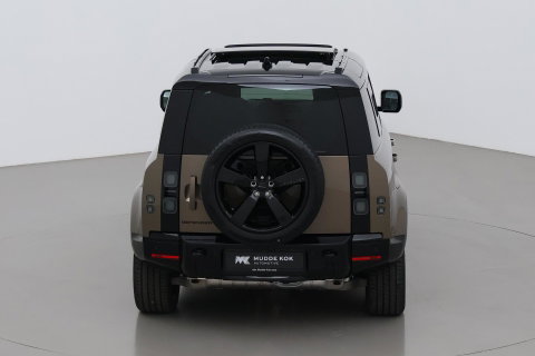 Land Rover Defender 110 P300e X-Dynamic HSE | 6-Persoons | Meridian Surround | ClearSight | Head-Up | Massage+Ventilatie | 22 Inch