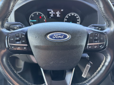 Ford Transit 350 2.0 TDCI 170pk L3H2 DC 5 persoons Trend / vaste prijs rijklaar € 25.950 ex btw / euro 6 / bpm vrij / lease vanaf € 424 / raptor grille / blauw metallic / trekhaak 2500 kg
