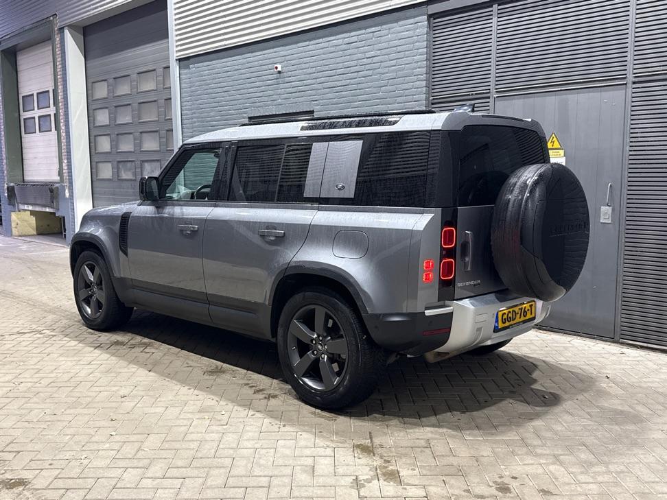 Land Rover Defender 110 P400e X-Dynamic SE | Luchtvering | Panoramadak | 360° Camera | Stoelventilatie | Meridian | Stoel+Stuurverwarming | Keyless