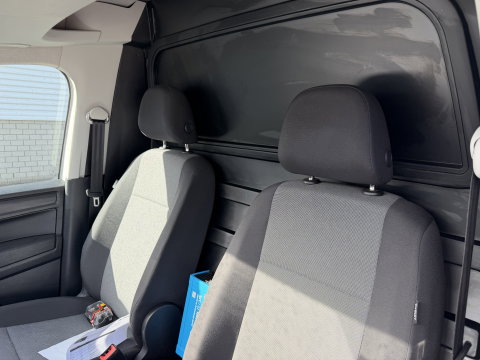 Volkswagen Caddy 2.0 TDI L2H1 BMT Maxi / vaste prijs rijklaar € 11.950 ex btw / lease vanaf € / euro 6 / bpm vrij / airco / pdc achter / achterklep / omvormer !