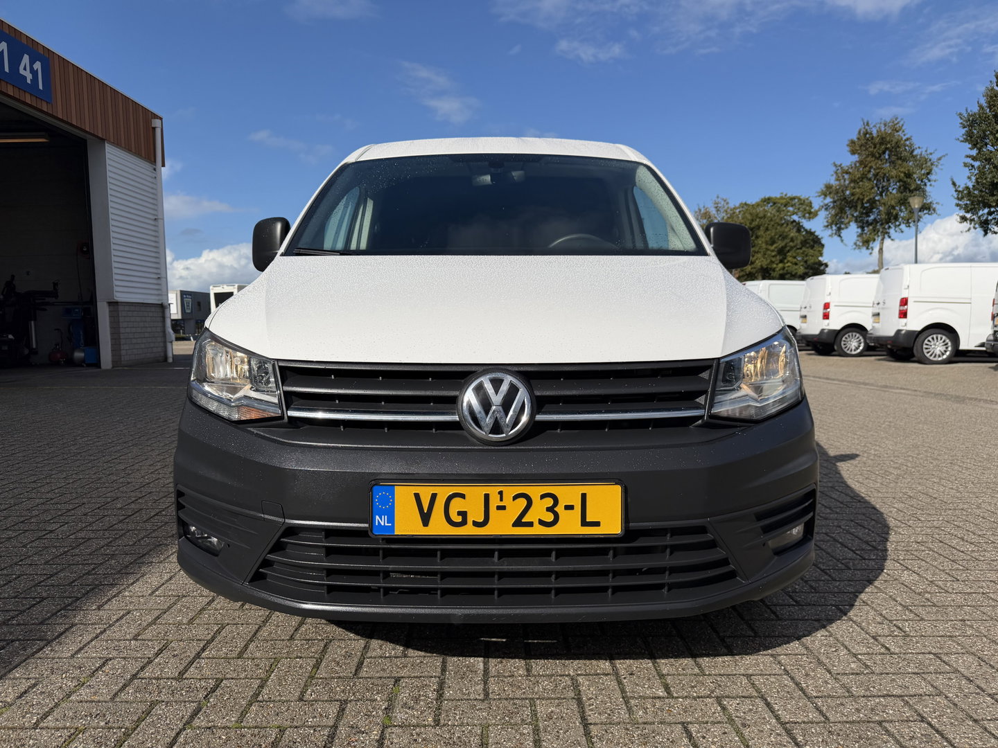 Volkswagen Caddy 2.0 TDI L2H1 BMT Maxi / vaste prijs rijklaar € 11.950 ex btw / lease vanaf € / euro 6 / bpm vrij / airco / pdc achter / achterklep / omvormer !