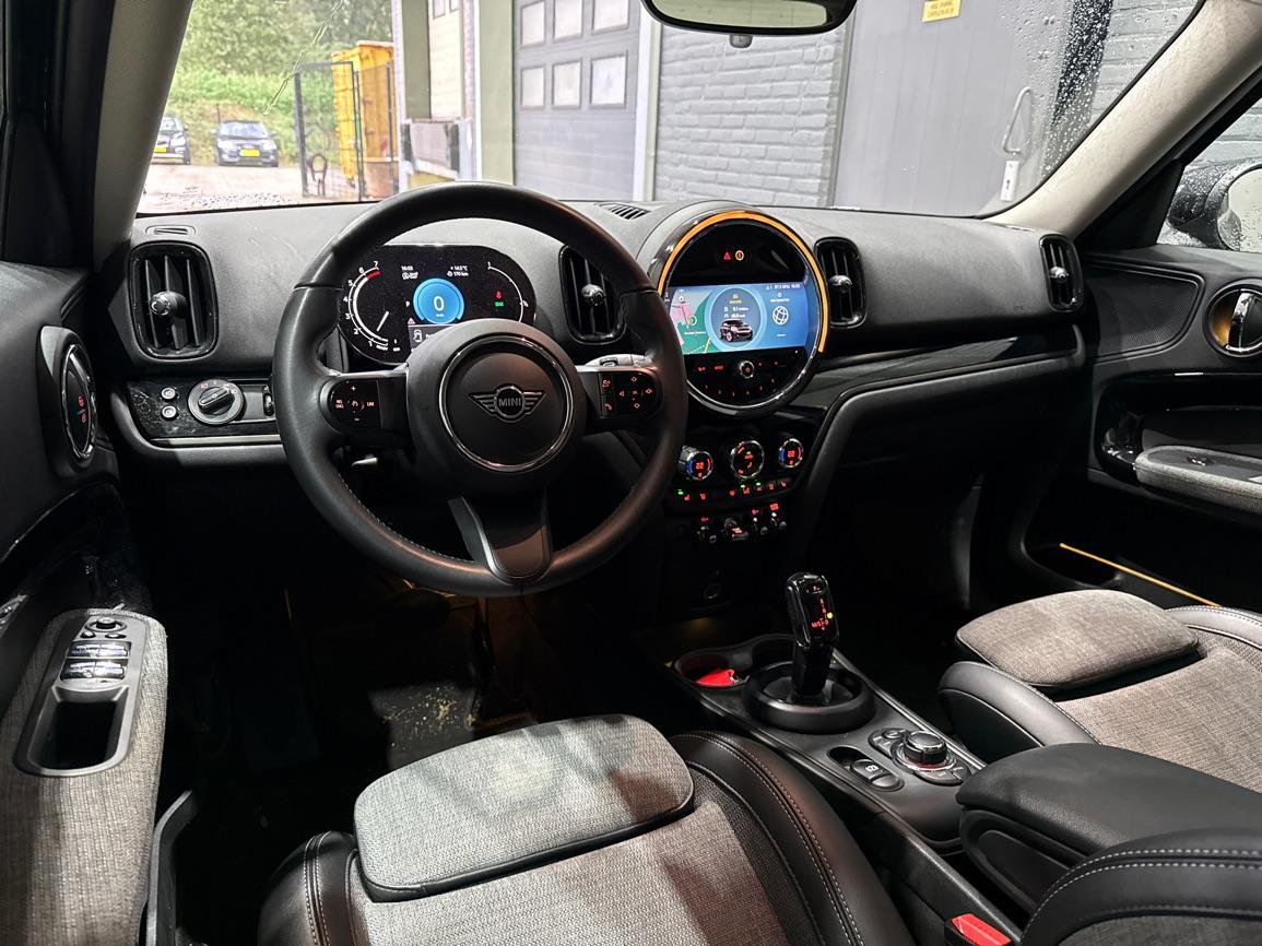 MINI Countryman 1.5 One MINI Yours | Stoelverwarming | Keyless Entry | Carplay | LED-koplampen | Getint glas | Sportstoelen | DAB+