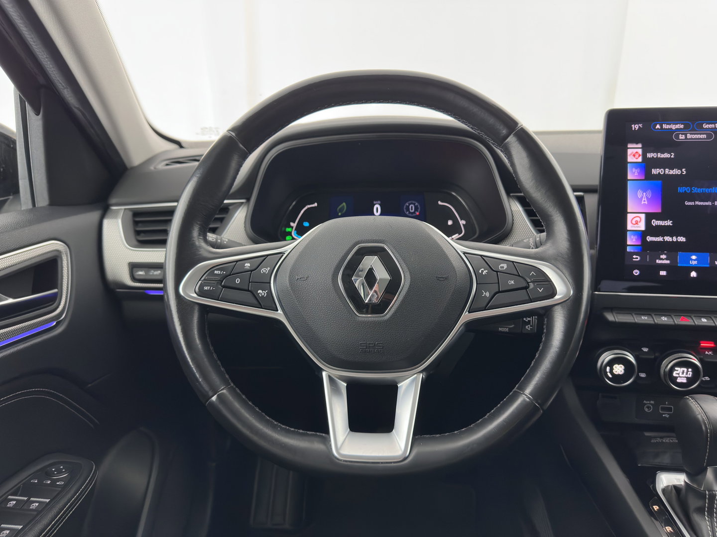 Renault Arkana 1.6 E-Tech Hybrid 145 Intens (INCL-BTW) Aut. *LEATHER-FABRIC | FULL-LED | DIGI-COCKPIT | LANE-ASSIST | BLINDSPOT | NAVI-FULLMAP | AMBIENTLIGHT | CAMERA | KEYLESS | DAB+ | COMFORTSEATS | PRIVACY-GLASS | 18''ALU*