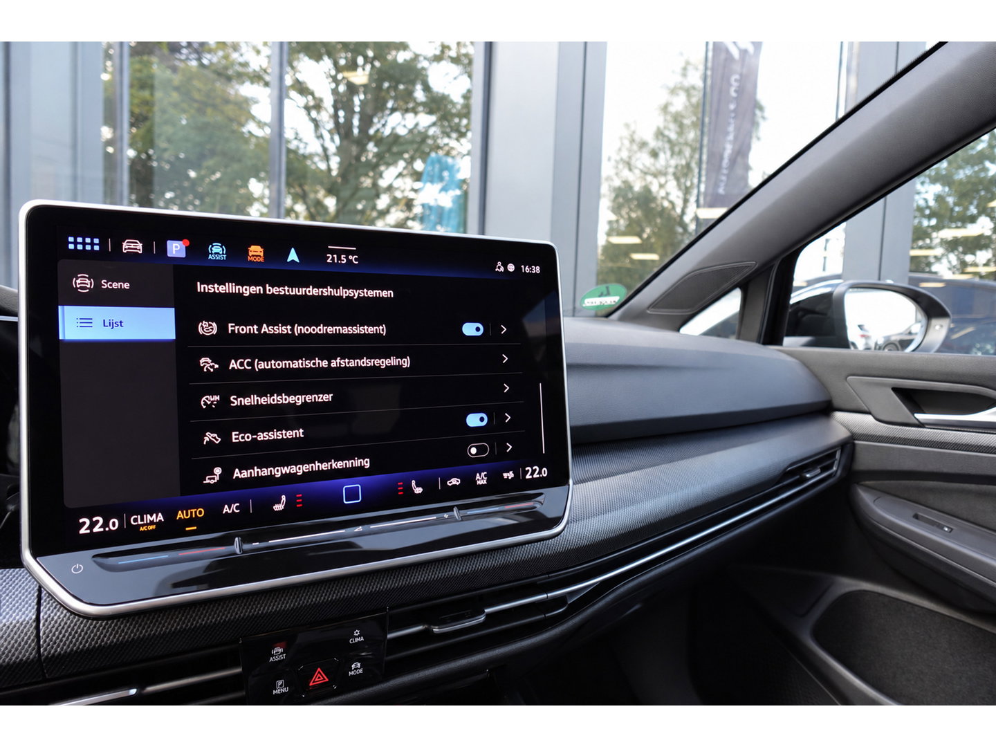Volkswagen Golf 1.5 eTSI R-Line Edition PANO HUD KEYLESS