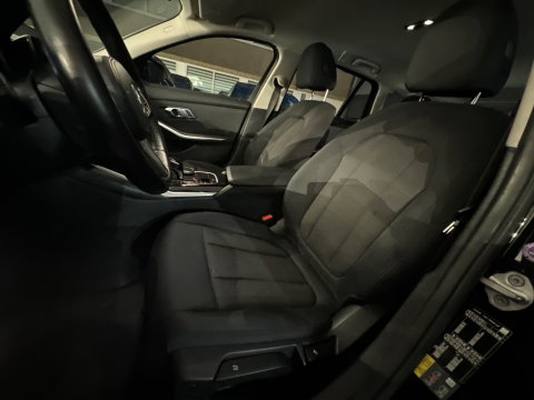 BMW 3 Serie Touring 330e High Executive ACC|Dodehoek|Lane Assist|Camera
