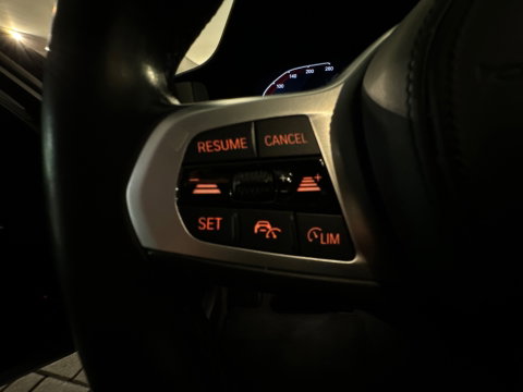 BMW 3 Serie Touring 330e High Executive ACC|Dodehoek|Lane Assist|Camera
