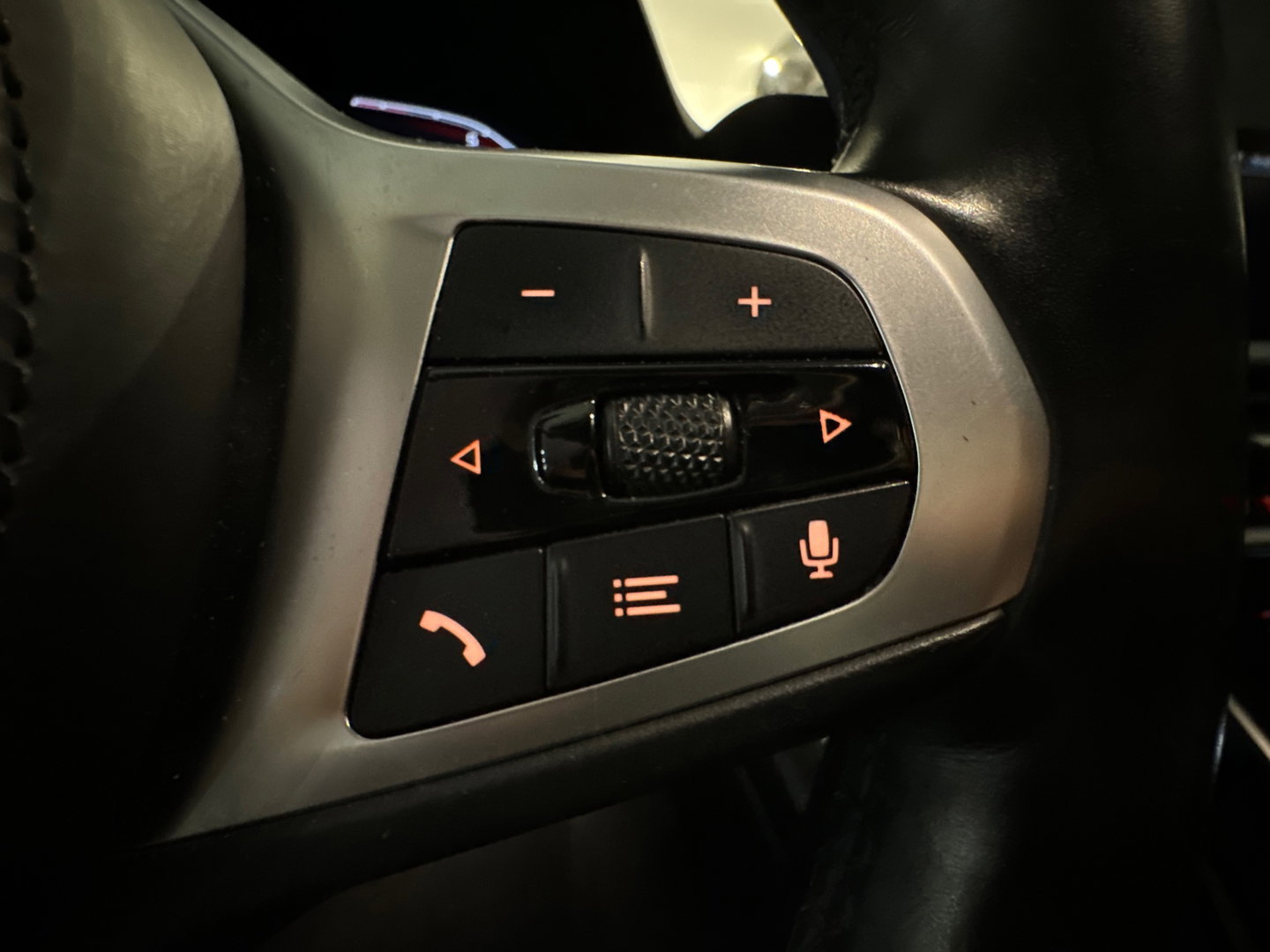 BMW 3 Serie Touring 330e High Executive ACC|Dodehoek|Lane Assist|Camera