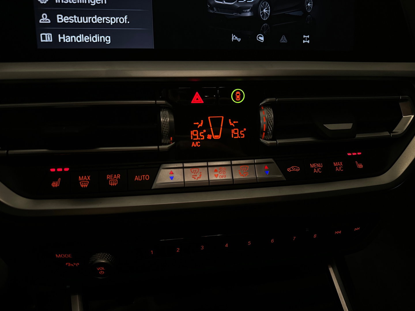 BMW 3 Serie Touring 330e High Executive ACC|Dodehoek|Lane Assist|Camera