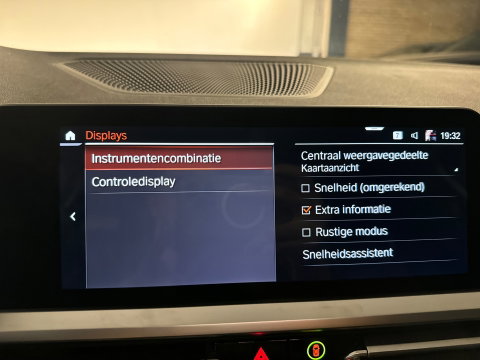 BMW 3 Serie Touring 330e High Executive ACC|Dodehoek|Lane Assist|Camera