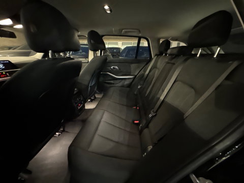BMW 3 Serie Touring 330e High Executive ACC|Dodehoek|Lane Assist|Camera