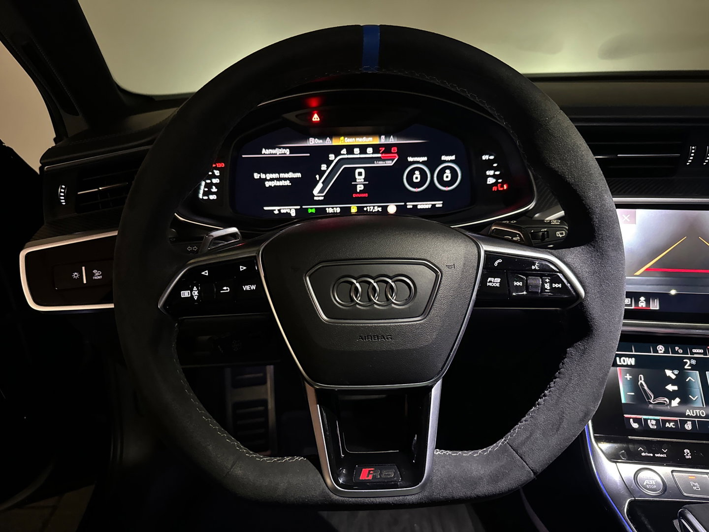 Audi RS6 Avant TFSI quattro Pano|Keramisch|Trekhaak|360|Softclose