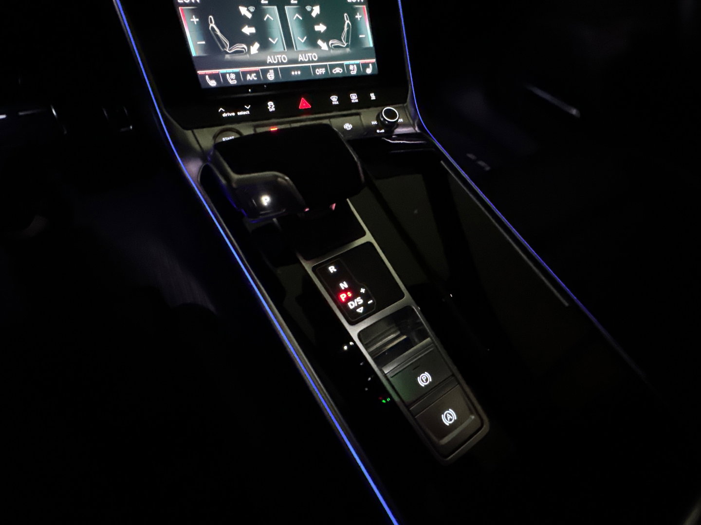Audi RS6 Avant TFSI quattro Pano|Keramisch|Trekhaak|360|Softclose