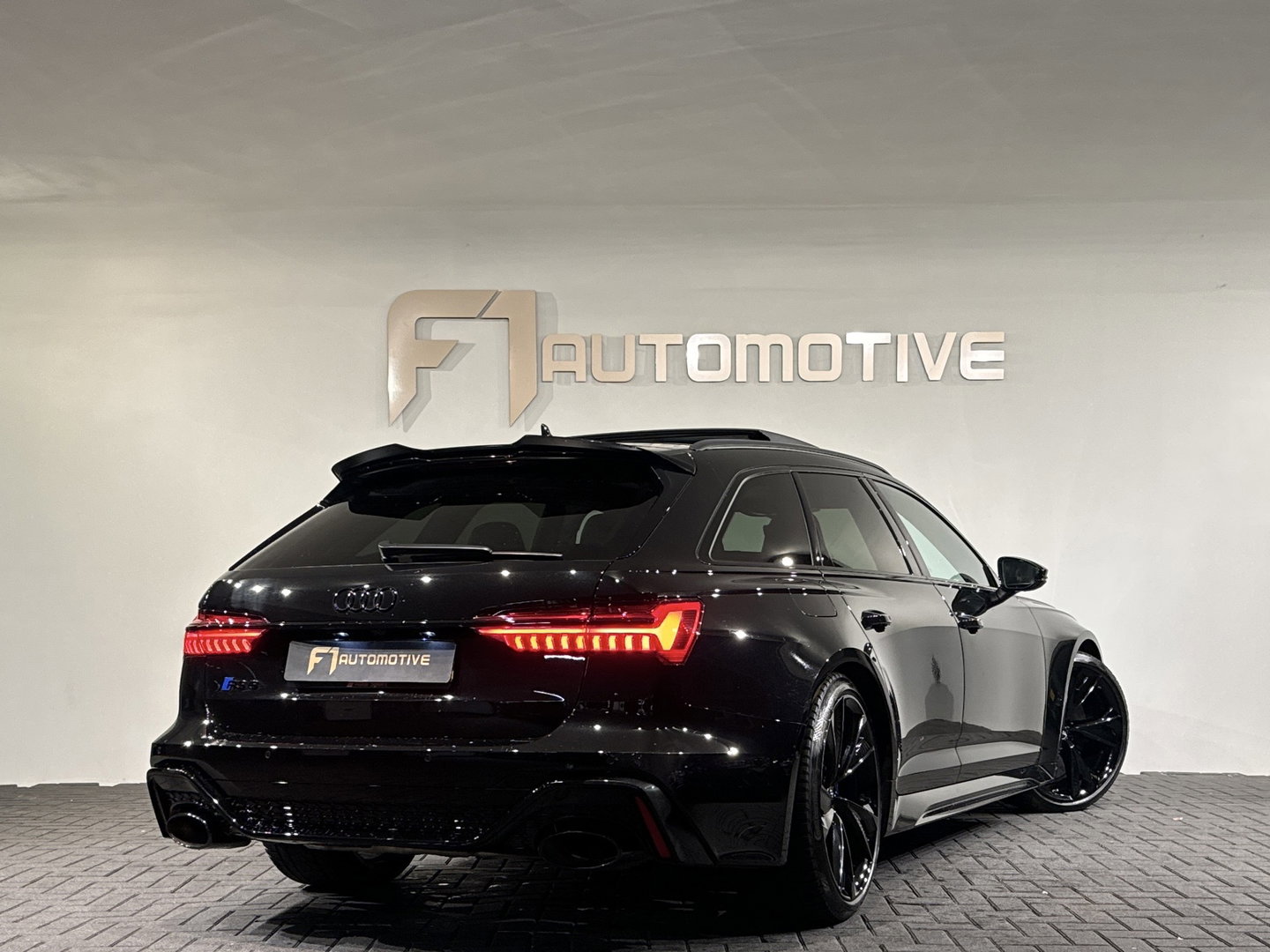 Audi RS6 Avant TFSI quattro Pano|Keramisch|Trekhaak|360|Softclose