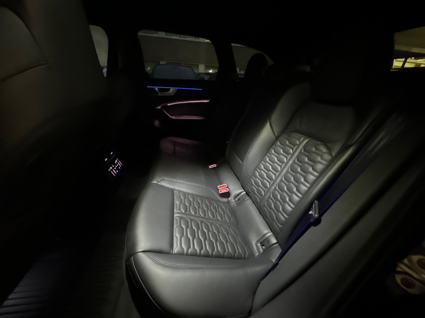 Audi RS6 Avant TFSI quattro Pano|Keramisch|Trekhaak|360|Softclose
