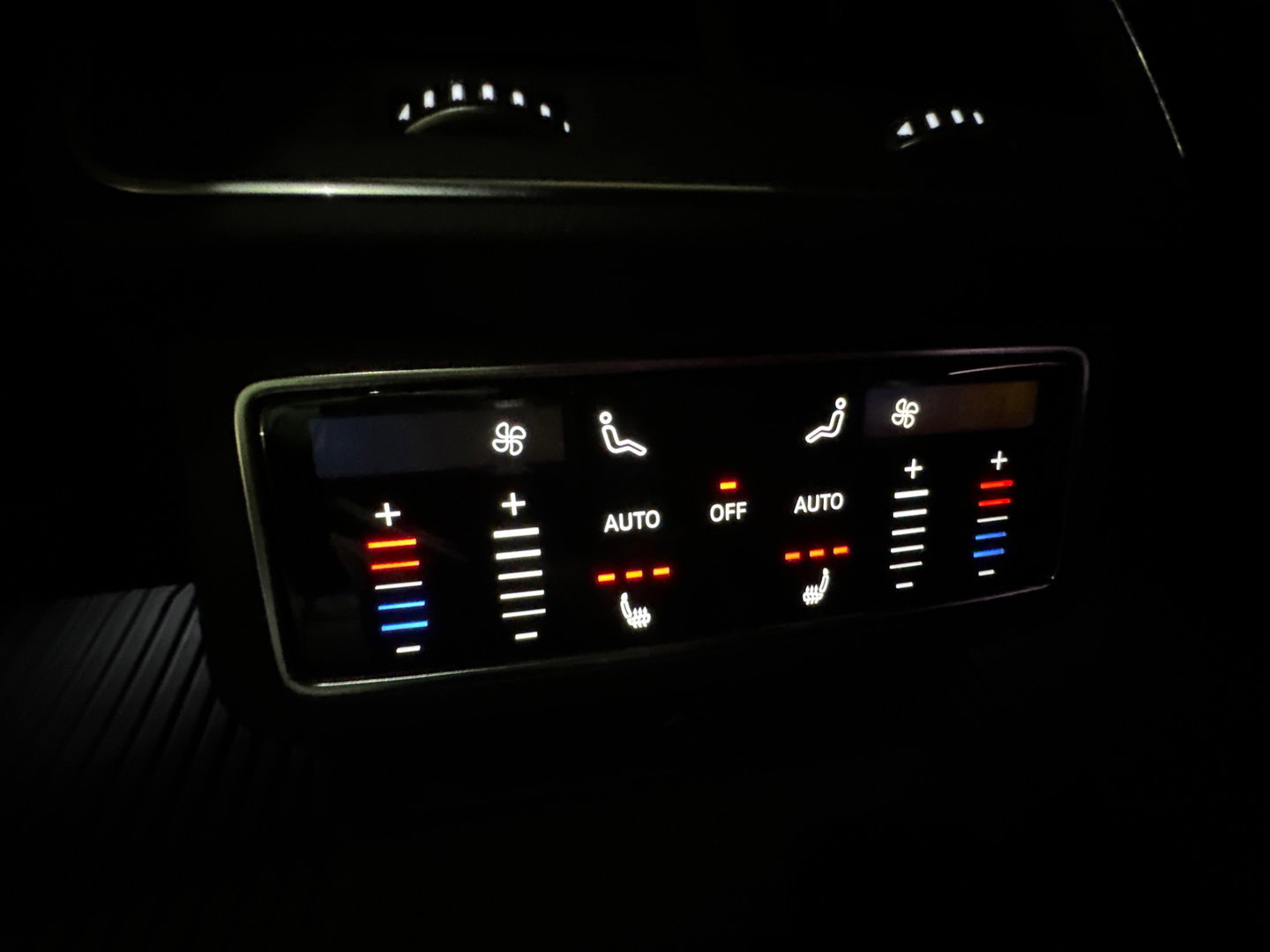 Audi RS6 Avant TFSI quattro Pano|Keramisch|Trekhaak|360|Softclose