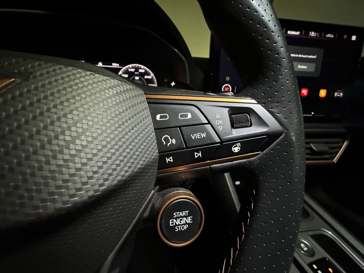 CUPRA Formentor 2.0 TSI 4DRIVE Pano|Kuipstoelen|Trekhaak|BlindSpot