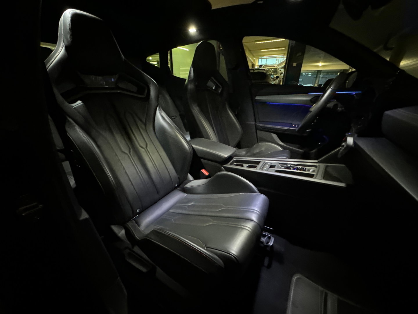 CUPRA Formentor 2.0 TSI 4DRIVE Pano|Kuipstoelen|Trekhaak|BlindSpot