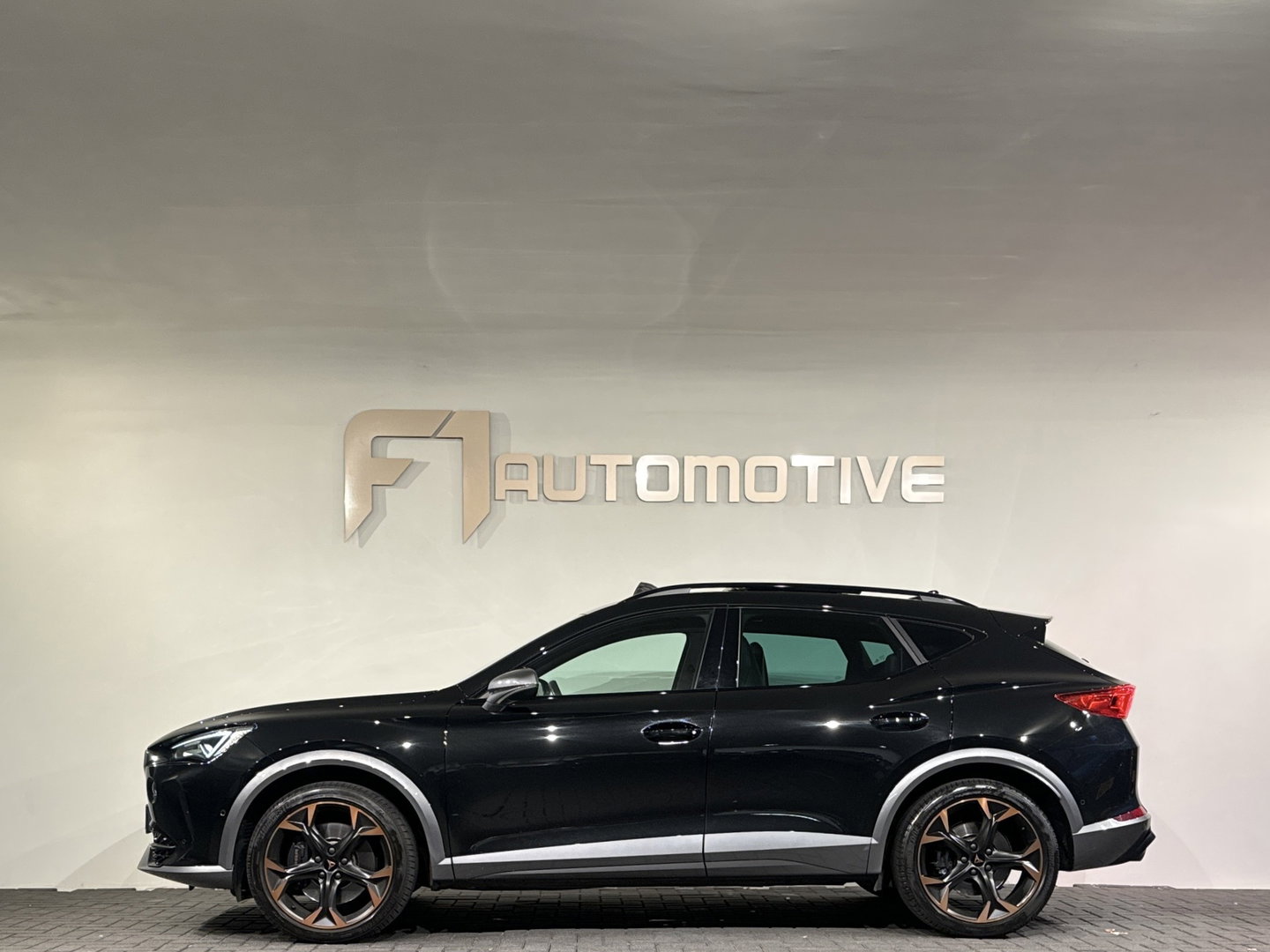 CUPRA Formentor 2.0 TSI 4DRIVE Pano|Kuipstoelen|Trekhaak|BlindSpot