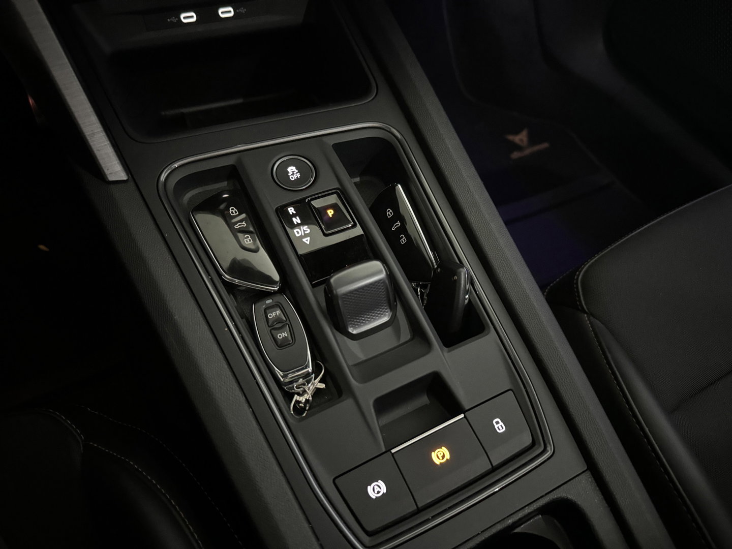 CUPRA Formentor 2.0 TSI 4DRIVE Pano|Dodehoek|Sfeer|360 Camera|Keyless