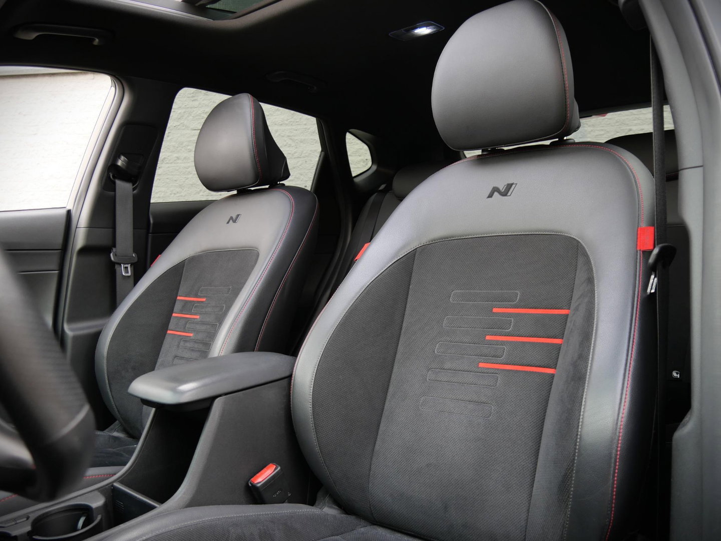 Hyundai KONA HYBRID N-LINE SKY/ PANORAMADAK/ TREKHAAK/ NL-AUTO 1STE EIGENAAR