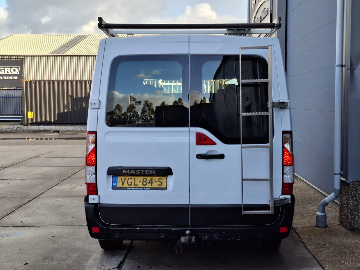 Renault Master T33 2.3 dCi L1H1 DUBBEL CABINE / AIRCO / CRUISE CONTROLE / TREKHAAK