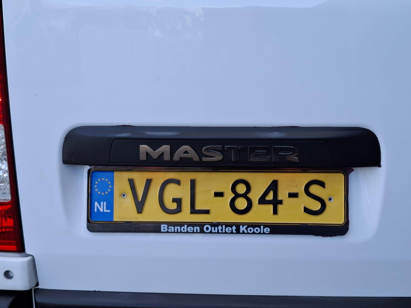 Renault Master T33 2.3 dCi L1H1 DUBBEL CABINE / AIRCO / CRUISE CONTROLE / TREKHAAK