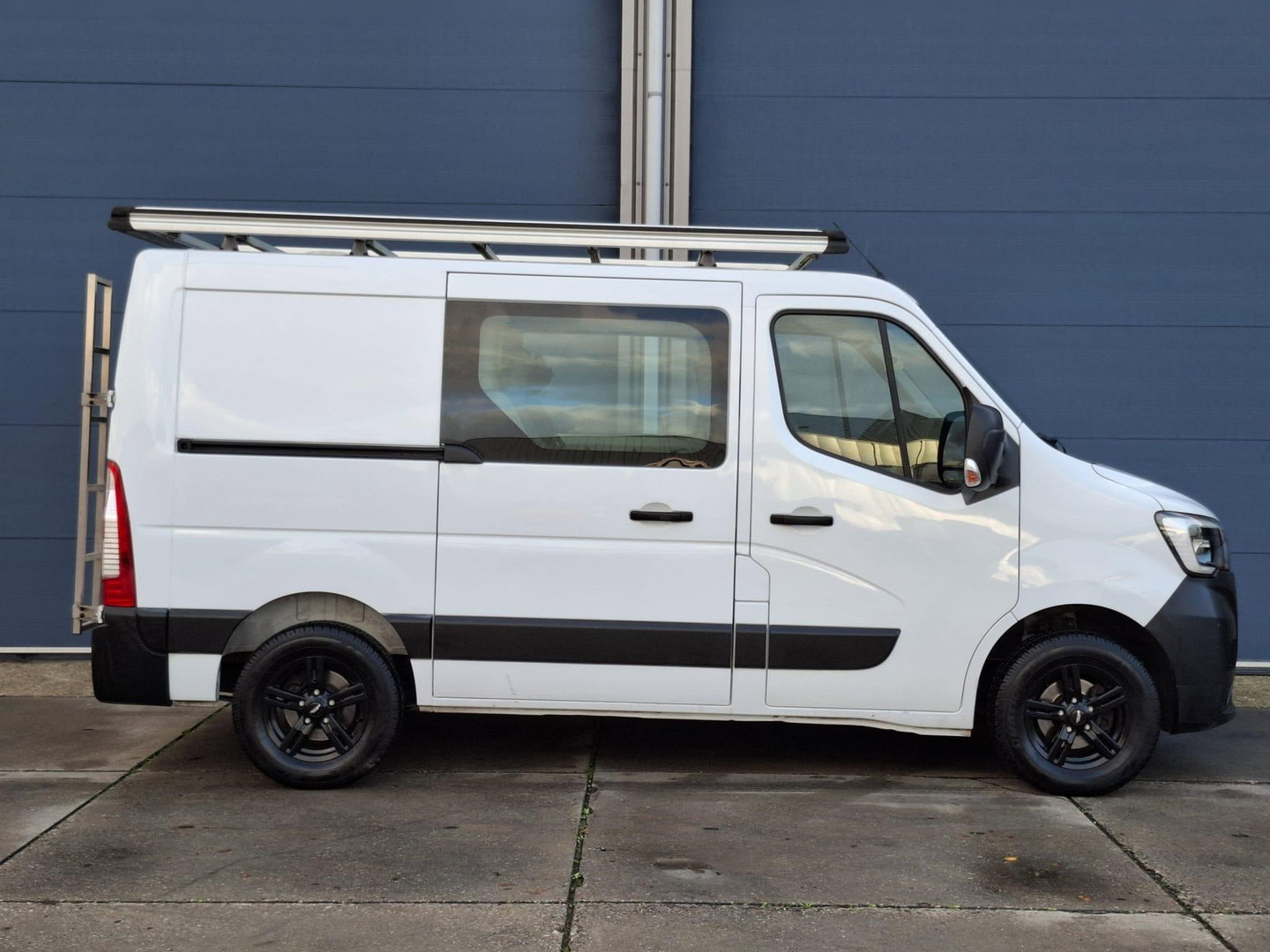 Renault Master T33 2.3 dCi L1H1 DUBBEL CABINE / AIRCO / CRUISE CONTROLE / TREKHAAK