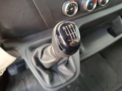 Renault Master T33 2.3 dCi L1H1 DUBBEL CABINE / AIRCO / CRUISE CONTROLE / TREKHAAK