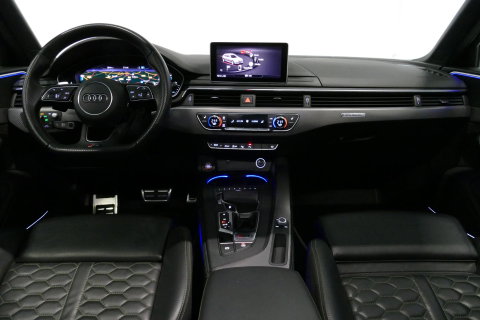 Audi RS4 A4 Avant 2.9 TFSI quattro / RS-Sportuitlaat / Panoramdak / Elektr. verstelbare voorstoelen (links met memory) / HUD / B&O / RS Comfort Pack / Dynamica Pack / Audi Exclusive interieur / Massage stoelen / Matrix LED / Rondomzichtcamera / Apple Carplay - And