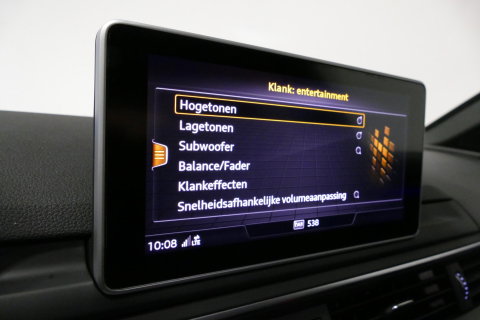 Audi RS4 A4 Avant 2.9 TFSI quattro / RS-Sportuitlaat / Panoramdak / Elektr. verstelbare voorstoelen (links met memory) / HUD / B&O / RS Comfort Pack / Dynamica Pack / Audi Exclusive interieur / Massage stoelen / Matrix LED / Rondomzichtcamera / Apple Carplay - And