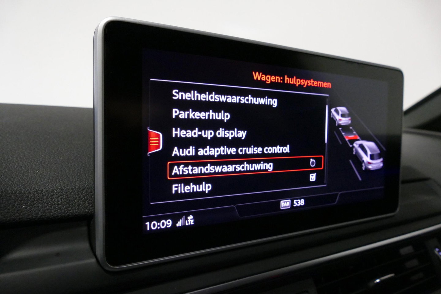 Audi RS4 A4 Avant 2.9 TFSI quattro / RS-Sportuitlaat / Panoramdak / Elektr. verstelbare voorstoelen (links met memory) / HUD / B&O / RS Comfort Pack / Dynamica Pack / Audi Exclusive interieur / Massage stoelen / Matrix LED / Rondomzichtcamera / Apple Carplay - And