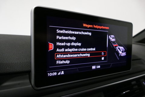 Audi RS4 A4 Avant 2.9 TFSI quattro / RS-Sportuitlaat / Panoramdak / Elektr. verstelbare voorstoelen (links met memory) / HUD / B&O / RS Comfort Pack / Dynamica Pack / Audi Exclusive interieur / Massage stoelen / Matrix LED / Rondomzichtcamera / Apple Carplay - And
