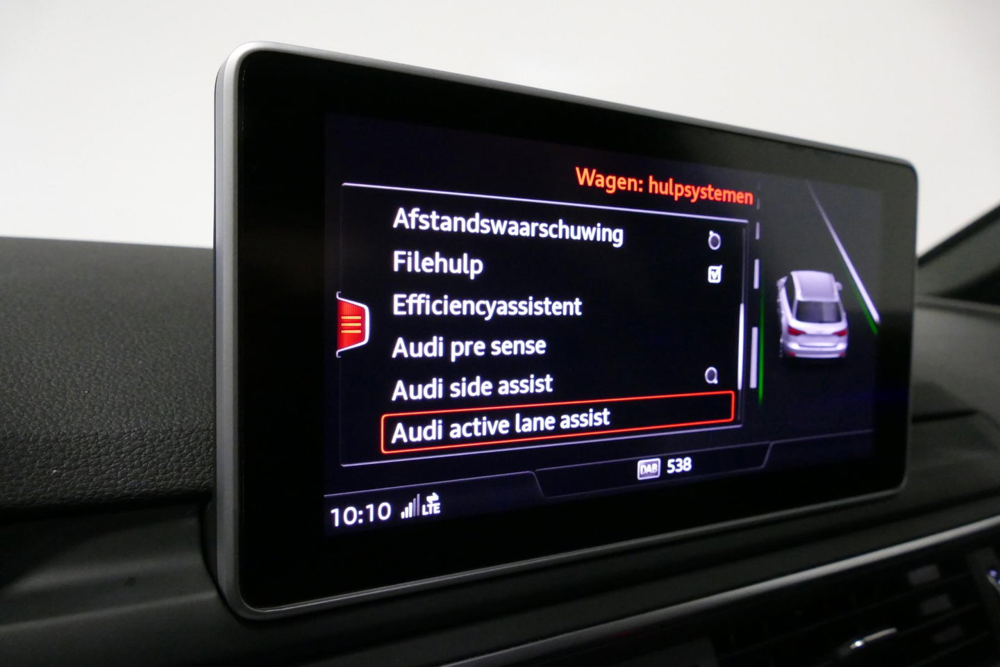 Audi RS4 A4 Avant 2.9 TFSI quattro / RS-Sportuitlaat / Panoramdak / Elektr. verstelbare voorstoelen (links met memory) / HUD / B&O / RS Comfort Pack / Dynamica Pack / Audi Exclusive interieur / Massage stoelen / Matrix LED / Rondomzichtcamera / Apple Carplay - And
