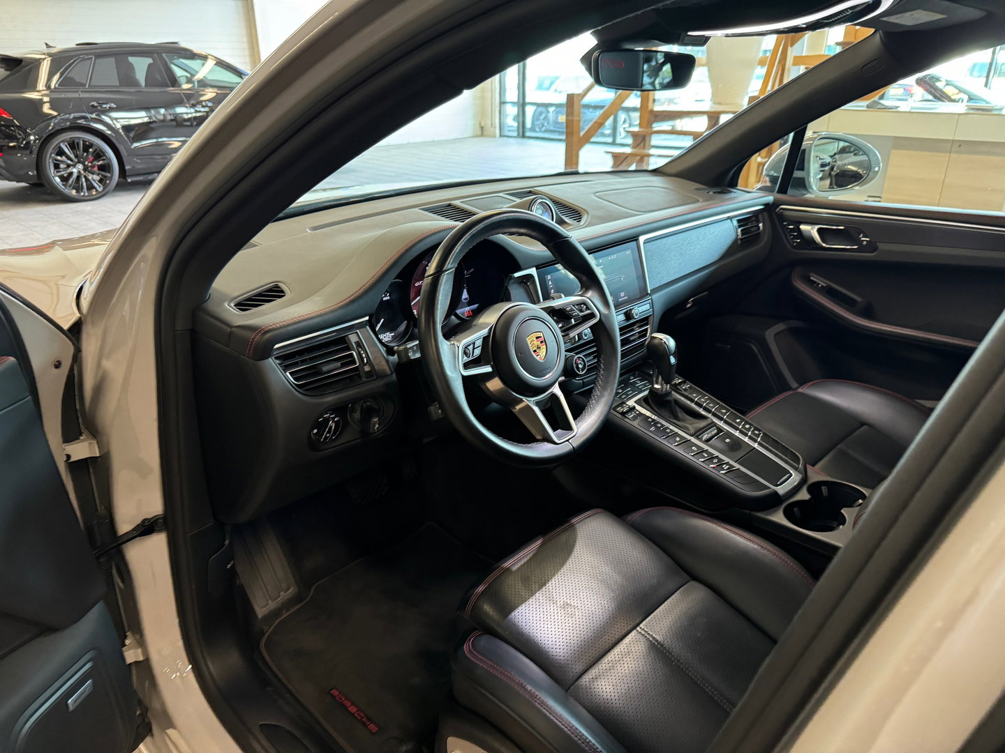 Porsche Macan 2.9 GTS Pano|Sportdesign|Chrono|Luchtv|Trekhaak