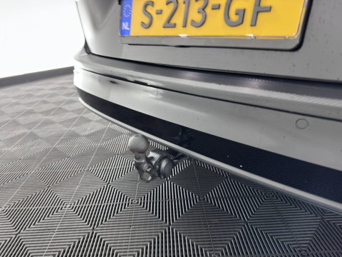 Volkswagen Golf Variant 2.0 TDI Life Business+ (INCL.BTW) Aut. *FULL-LED | ADAPTIVE-CRUISE | BLIND-SPOT | DIGI-COCKPIT | NAVI-FULLMAP | AMBIENT-LIGHT | COMFORT-SEATS | KEYLESS | DAB+ | PRIVACY-GLASS | ECC | PDC | TOWBAR | 16''ALU*