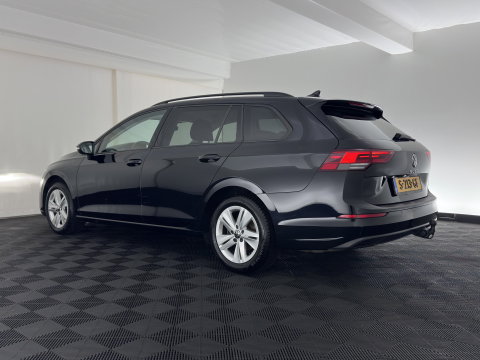 Volkswagen Golf Variant 2.0 TDI Life Business+ (INCL.BTW) Aut. *FULL-LED | ADAPTIVE-CRUISE | BLIND-SPOT | DIGI-COCKPIT | NAVI-FULLMAP | AMBIENT-LIGHT | COMFORT-SEATS | KEYLESS | DAB+ | PRIVACY-GLASS | ECC | PDC | TOWBAR | 16''ALU*
