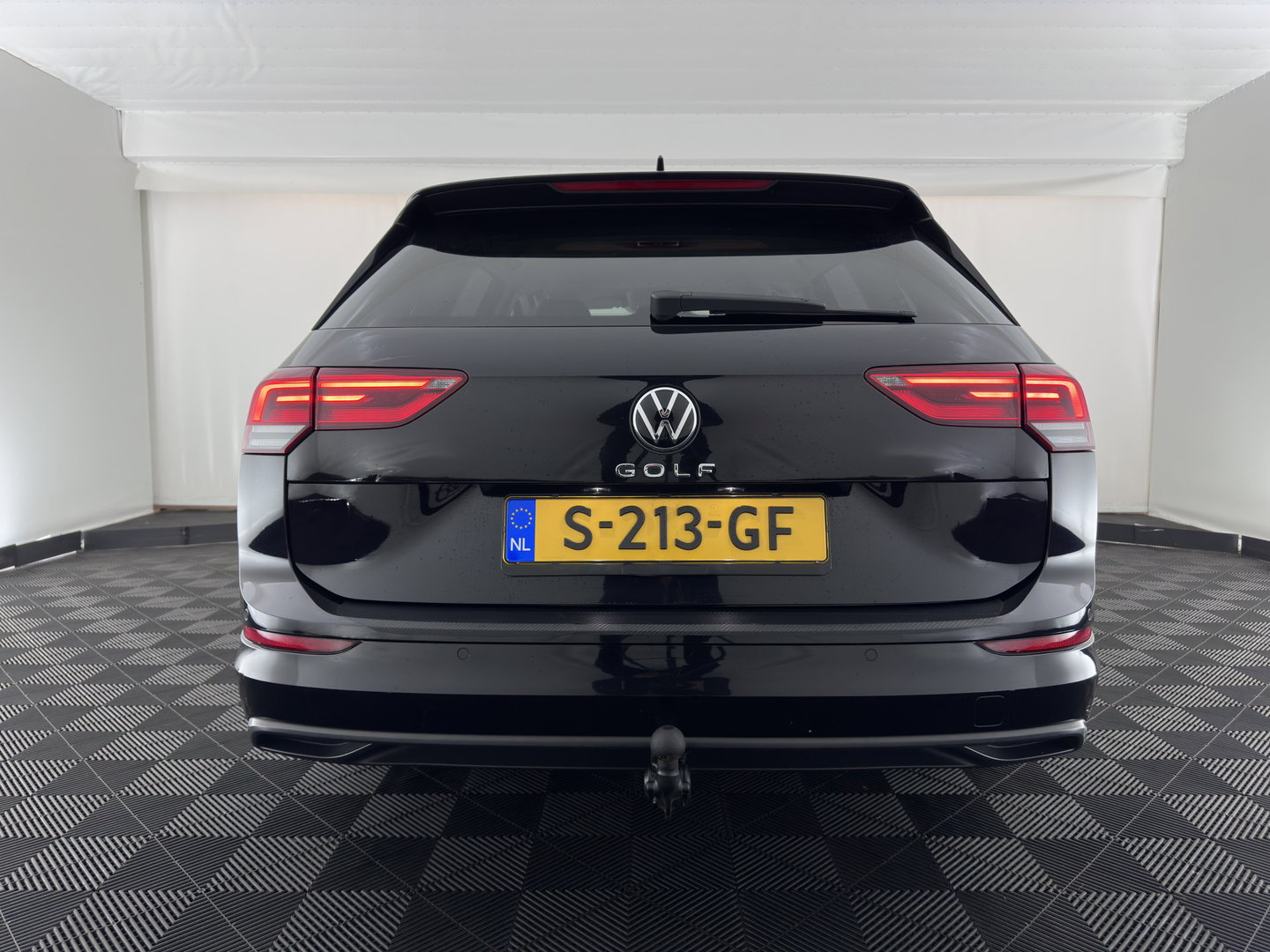 Volkswagen Golf Variant 2.0 TDI Life Business+ (INCL.BTW) Aut. *FULL-LED | ADAPTIVE-CRUISE | BLIND-SPOT | DIGI-COCKPIT | NAVI-FULLMAP | AMBIENT-LIGHT | COMFORT-SEATS | KEYLESS | DAB+ | PRIVACY-GLASS | ECC | PDC | TOWBAR | 16''ALU*