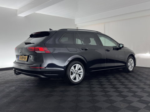 Volkswagen Golf Variant 2.0 TDI Life Business+ (INCL.BTW) Aut. *FULL-LED | ADAPTIVE-CRUISE | BLIND-SPOT | DIGI-COCKPIT | NAVI-FULLMAP | AMBIENT-LIGHT | COMFORT-SEATS | KEYLESS | DAB+ | PRIVACY-GLASS | ECC | PDC | TOWBAR | 16''ALU*
