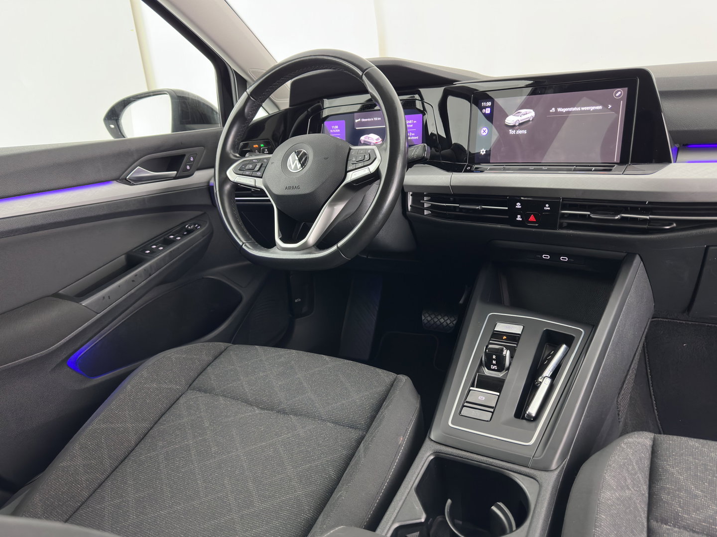 Volkswagen Golf Variant 2.0 TDI Life Business+ (INCL.BTW) Aut. *FULL-LED | ADAPTIVE-CRUISE | BLIND-SPOT | DIGI-COCKPIT | NAVI-FULLMAP | AMBIENT-LIGHT | COMFORT-SEATS | KEYLESS | DAB+ | PRIVACY-GLASS | ECC | PDC | TOWBAR | 16''ALU*