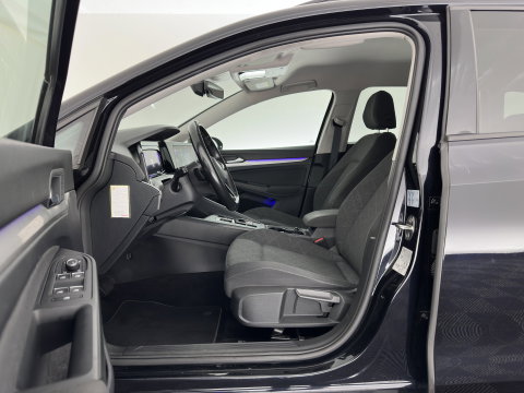 Volkswagen Golf Variant 2.0 TDI Life Business+ (INCL.BTW) Aut. *FULL-LED | ADAPTIVE-CRUISE | BLIND-SPOT | DIGI-COCKPIT | NAVI-FULLMAP | AMBIENT-LIGHT | COMFORT-SEATS | KEYLESS | DAB+ | PRIVACY-GLASS | ECC | PDC | TOWBAR | 16''ALU*