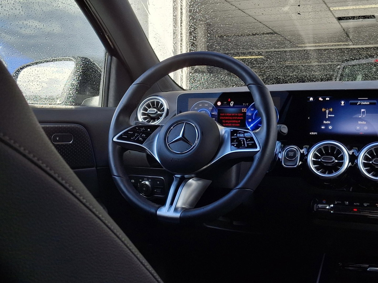 Mercedes-Benz EQA 250+ Business Line 71 kWh SoH 100% | STUURVERWARMING | STOELVERWARMING | ADAPTIVE