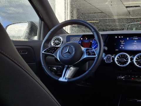 Mercedes-Benz EQA 250+ Business Line 71 kWh SoH 100% | STUURVERWARMING | STOELVERWARMING | ADAPTIVE