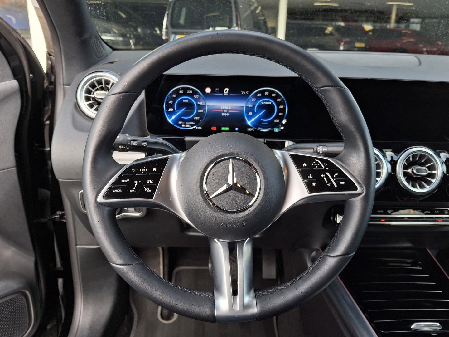 Mercedes-Benz EQA 250+ Business Line 71 kWh SoH 100% | STUURVERWARMING | STOELVERWARMING | ADAPTIVE